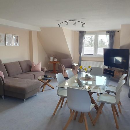 Neumuehler Hof- Ferienwohnung "Thomas" 3 Zimmer,3 Baeder Mit Dusche, Kostenfreie Parkplaetze Vor Dem Haus 슈베린 외부 사진