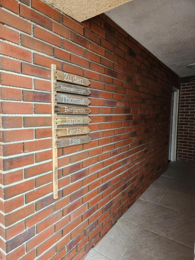 Neumuehler Hof- Ferienwohnung "Thomas" 3 Zimmer,3 Baeder Mit Dusche, Kostenfreie Parkplaetze Vor Dem Haus 슈베린 외부 사진