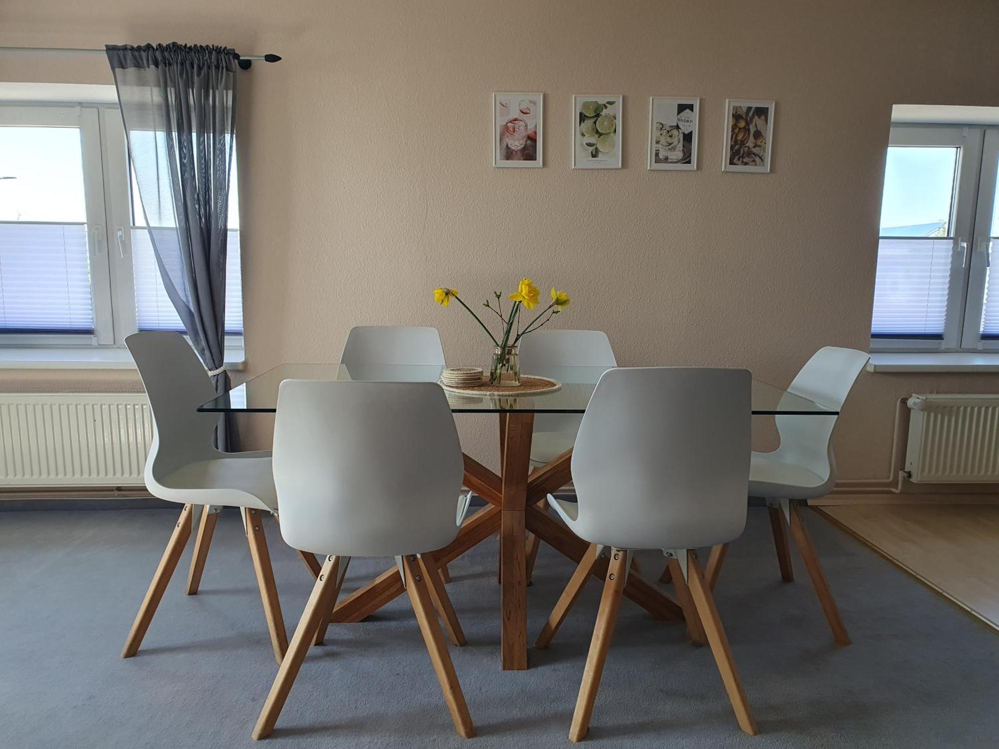 Neumuehler Hof- Ferienwohnung "Thomas" 3 Zimmer,3 Baeder Mit Dusche, Kostenfreie Parkplaetze Vor Dem Haus 슈베린 외부 사진